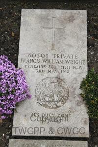 Boulogne Eastern Cemetery - Wright, Francis William