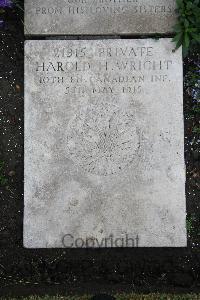Boulogne Eastern Cemetery - Wright, H