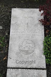 Boulogne Eastern Cemetery - Wyndham, Anthony