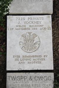 Boulogne Eastern Cemetery - Yockney, J
