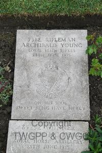 Boulogne Eastern Cemetery - Young, Archibald