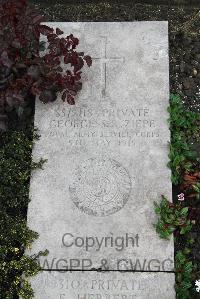 Boulogne Eastern Cemetery - Ziepe, George Shorter