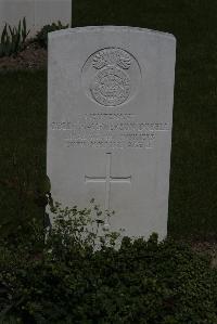 Marfaux British Cemetery - Dobell, Colin MacPherson