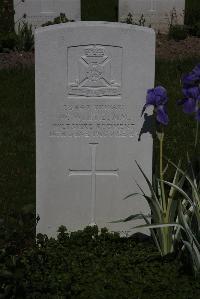Marfaux British Cemetery - White, W