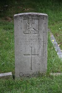 Cowes (Northwood) Cemetery - Bradley, W C