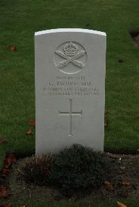 Railway Dugouts Burial Ground (Transport Farm) - Brown, G