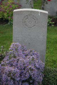 Ration Farm Military Cemetery La Chapelle-D'armentieres - White, W S