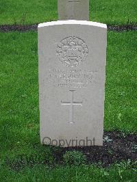 Berlin South-Western Cemetery - Gregory, T
