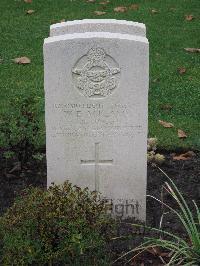 Berlin 1939-1945 War Cemetery - Ackland, William Eric