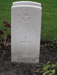 Berlin 1939-1945 War Cemetery - Bagg, Robert Percy McMillan
