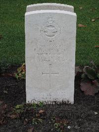 Berlin 1939-1945 War Cemetery - Chandler, Ronald William