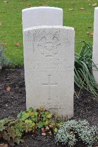Berlin 1939-1945 War Cemetery - Cowin, Douglas James