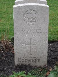 Berlin 1939-1945 War Cemetery - Dowsett, Harold Percy
