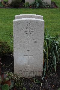 Berlin 1939-1945 War Cemetery - Froud, Denis Percy John (Denny)