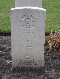 Berlin 1939-1945 War Cemetery - Fox, Vincent Albert