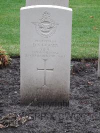 Berlin 1939-1945 War Cemetery - Fraser, Douglas Stewart