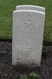 Berlin 1939-1945 War Cemetery - Fraser, William