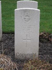Berlin 1939-1945 War Cemetery - Fry, Arthur George