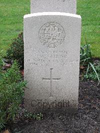 Berlin 1939-1945 War Cemetery - Geering, Ronald William