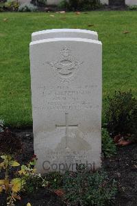 Berlin 1939-1945 War Cemetery - Gilbertson, John Booth