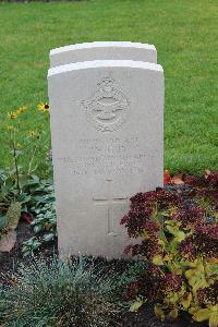 Berlin 1939-1945 War Cemetery - Guy, John Humphries