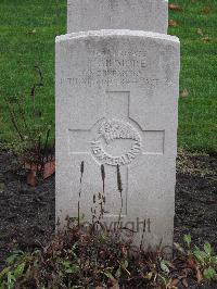 Berlin 1939-1945 War Cemetery - Gilmore, John