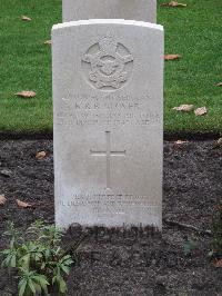 Berlin 1939-1945 War Cemetery - Glover, Kenneth Robert Ralph