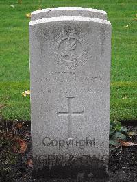 Berlin 1939-1945 War Cemetery - Glynn-Baker, W D