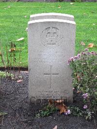 Berlin 1939-1945 War Cemetery - Golding, William Charles
