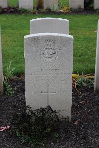 Berlin 1939-1945 War Cemetery - Gower, John Buxton