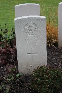 Berlin 1939-1945 War Cemetery - Halstead, Vernon Harvey