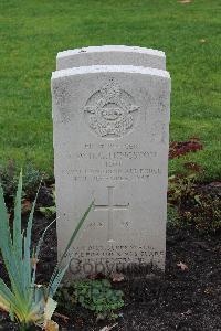 Berlin 1939-1945 War Cemetery - Hingston, Fayette Williams Brown George