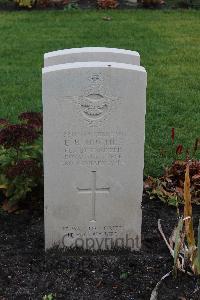 Berlin 1939-1945 War Cemetery - Hughes, Eryl Rowlands