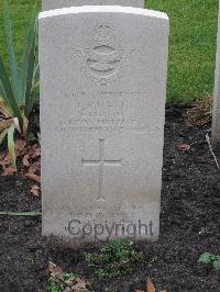 Berlin 1939-1945 War Cemetery - Hall, Leslie Ronald