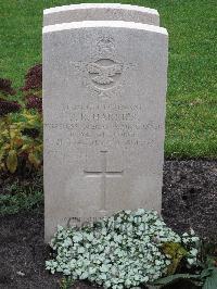 Berlin 1939-1945 War Cemetery - Harries, John Roderick