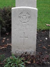 Berlin 1939-1945 War Cemetery - Hay, James