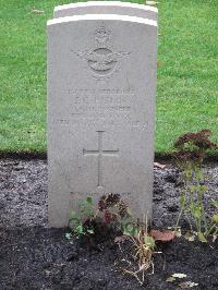 Berlin 1939-1945 War Cemetery - Hislop, John Carmichael