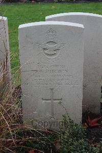 Berlin 1939-1945 War Cemetery - Hitchen, John Thomas