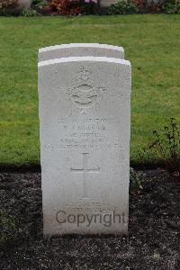 Berlin 1939-1945 War Cemetery - Hooper, Thomas Joseph