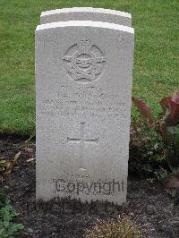 Berlin 1939-1945 War Cemetery - Houston, John Alan