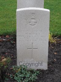 Berlin 1939-1945 War Cemetery - Howell, Harry