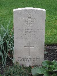 Berlin 1939-1945 War Cemetery - Howells, Ronald