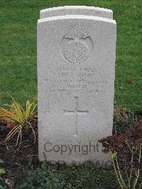 Berlin 1939-1945 War Cemetery - Ions, William Todd