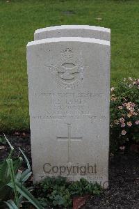Berlin 1939-1945 War Cemetery - James, Donald Seymour