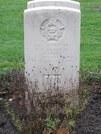 Berlin 1939-1945 War Cemetery - Jandron, Geoffrey Maynard