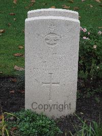 Berlin 1939-1945 War Cemetery - Jones, Norman Owen