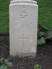 Berlin 1939-1945 War Cemetery - Joslyn, Kenneth Sidney
