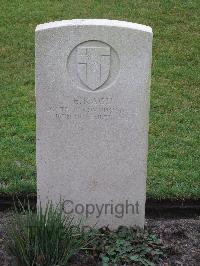 Berlin 1939-1945 War Cemetery - Kagu, Edward