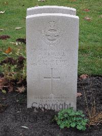 Berlin 1939-1945 War Cemetery - Kendall, Norman