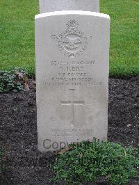 Berlin 1939-1945 War Cemetery - Kerr, Robert